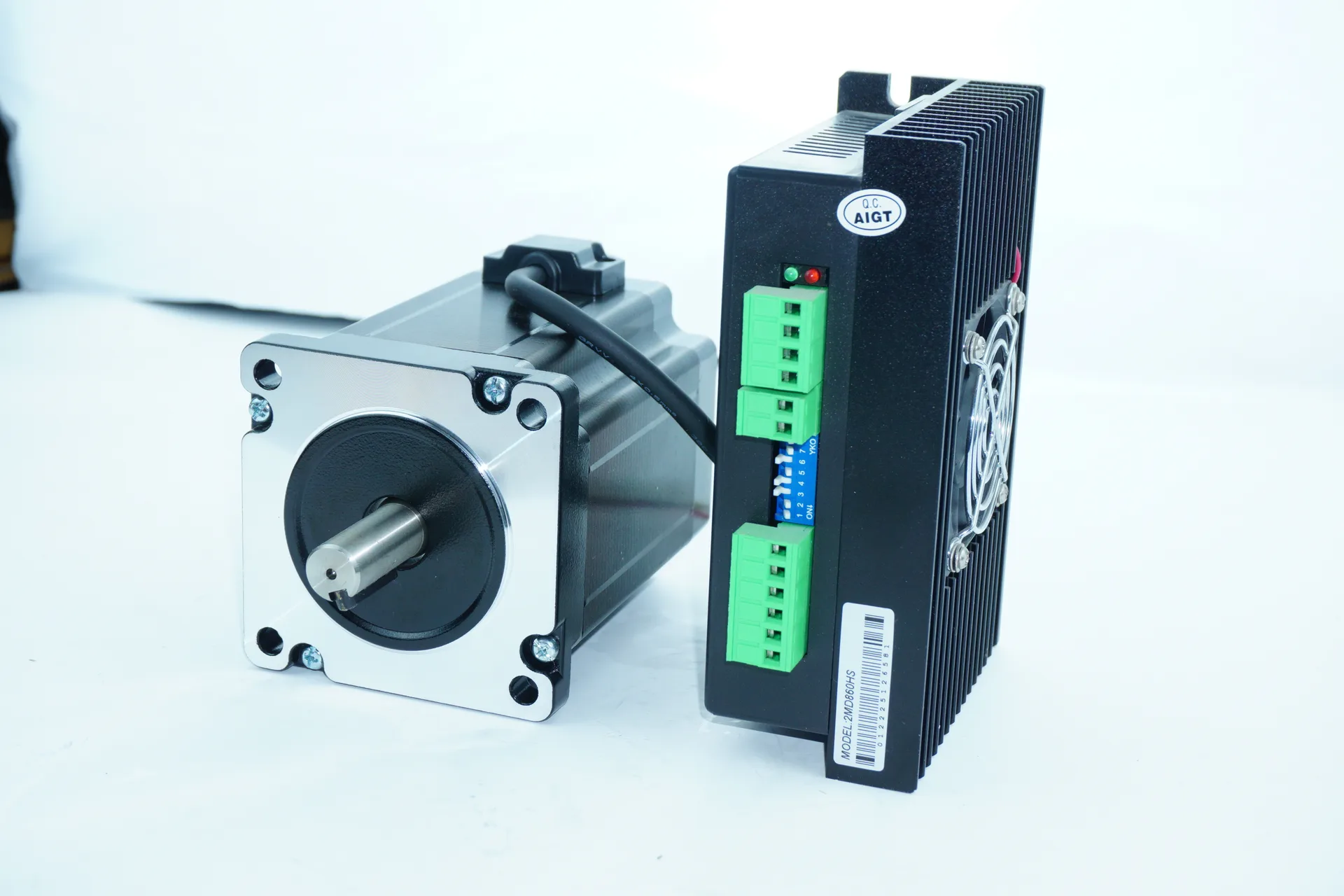创伟电机 CW 400B stepper motor and Senchuan 2DM542 driver 详情图 8