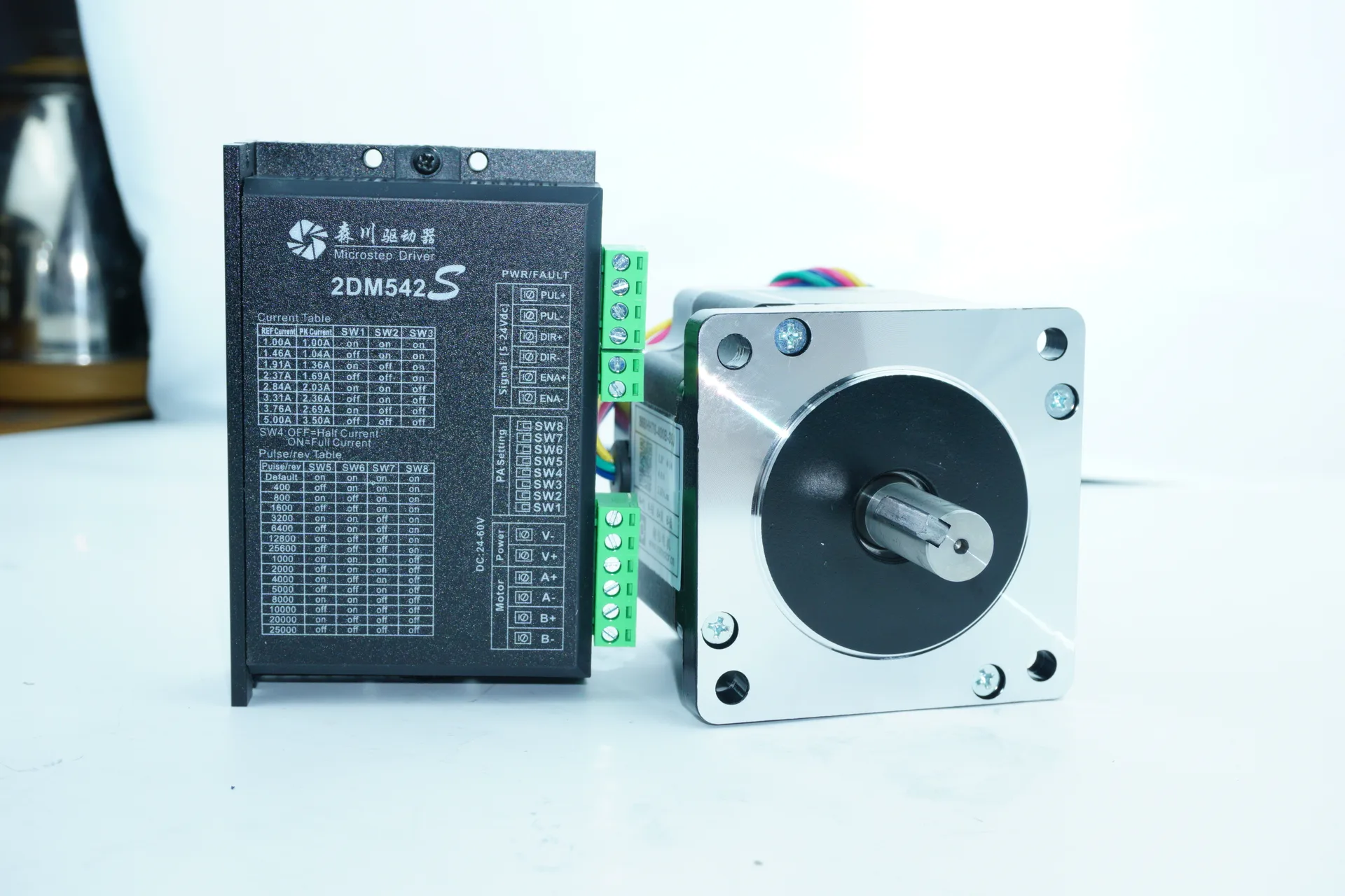 创伟电机 CW 400B stepper motor and Senchuan 2DM542 driver 详情图 9