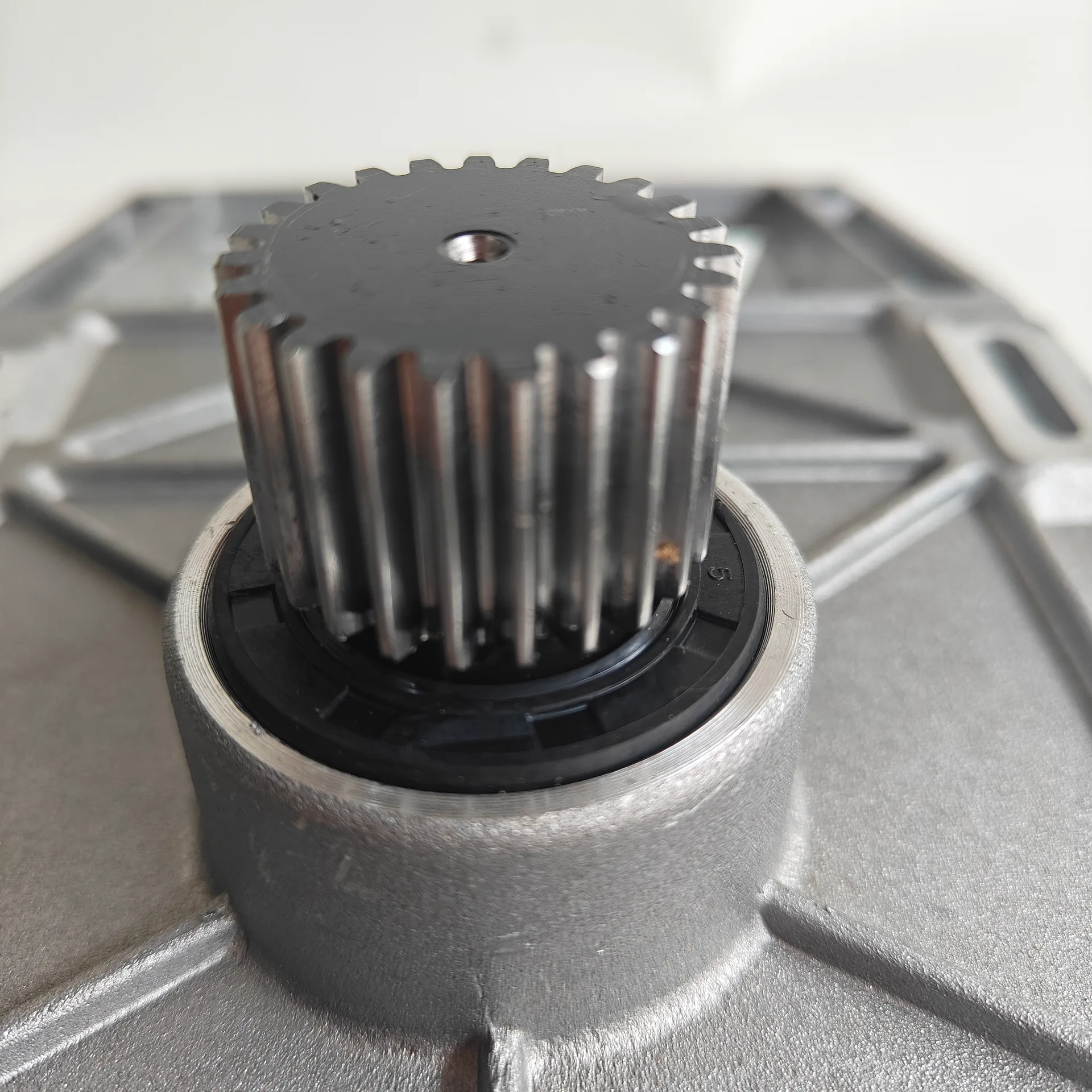 1.25M Straight Tooth Gearbox 5mm shaft detail photo 5
