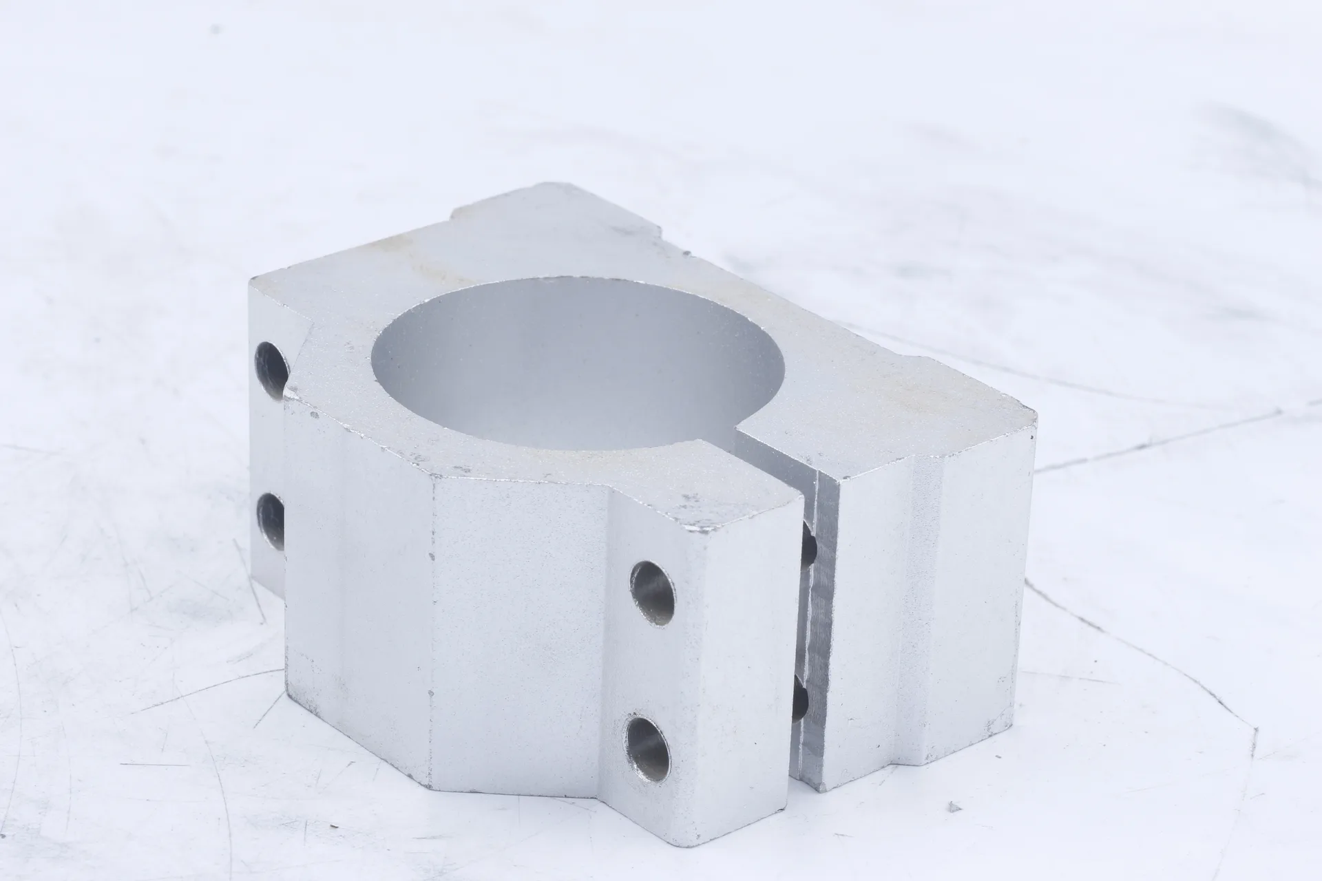 Cast Aluminum Spindle Clamping Holder 48 / 62 / 65 / 80 / 85 / 100 / 105 / 120 / 125 mm detail photo 2