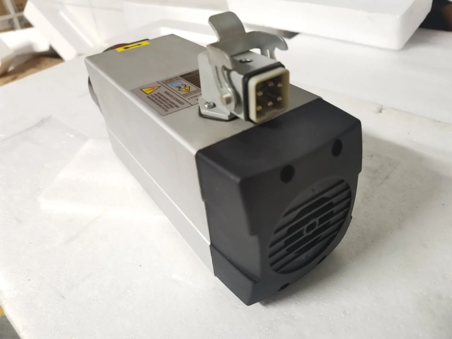 GDF46-18Z 2.2KW 220V detail photo 2