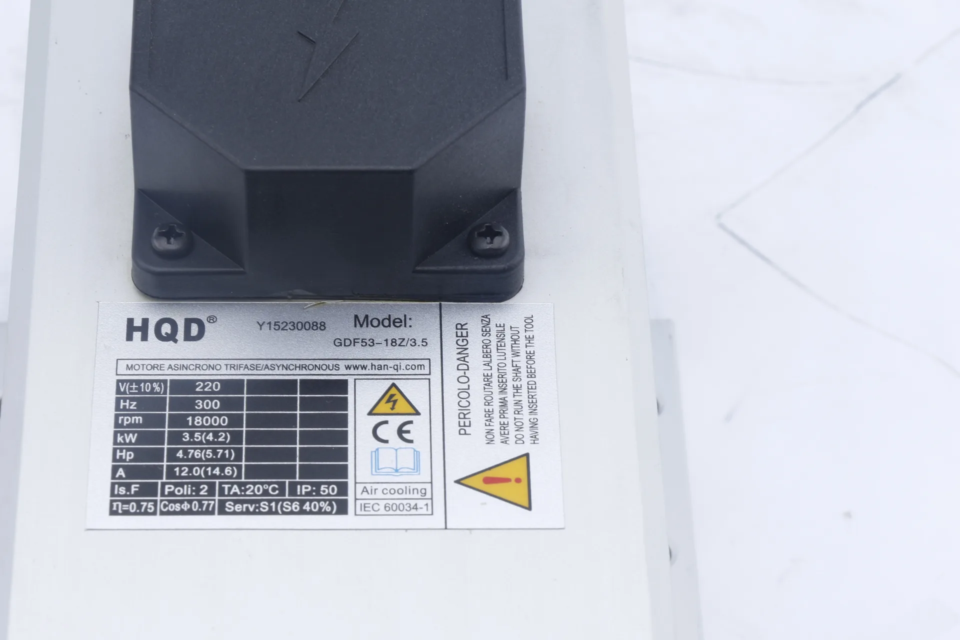 GDF53-18Z 3.5 220V with flange detail photo 2