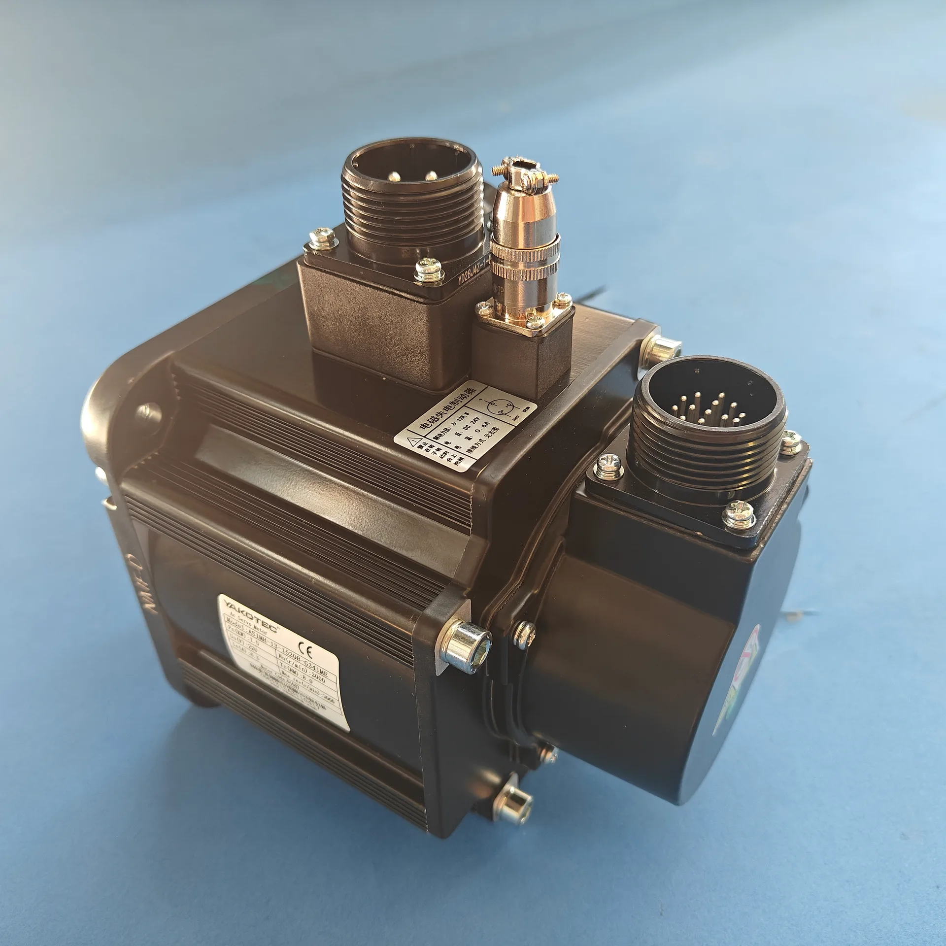 研控电机驱动 YAKO AS1MH-13-1520B-G341ME motor with brake